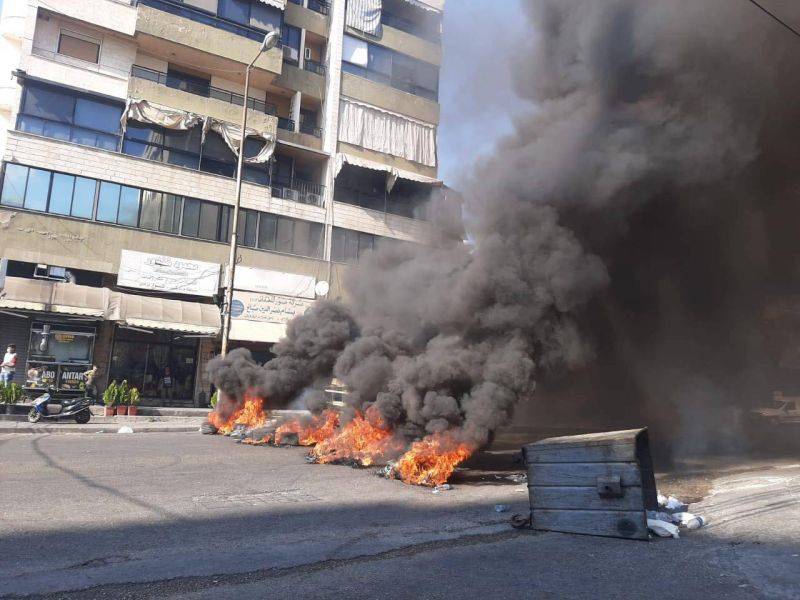 Des routes coupées par des protestataires dans le Sud et dans la Békaa