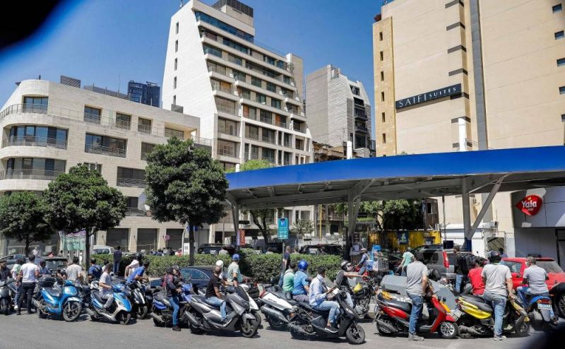 Les prix des carburants bondissent de plus de 30 %, les distributeurs évoquent une « erreur  »