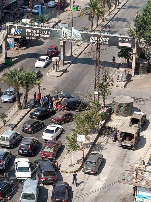 Tension à Tripoli où des dizaines d’hommes armés se sont brièvement déployés