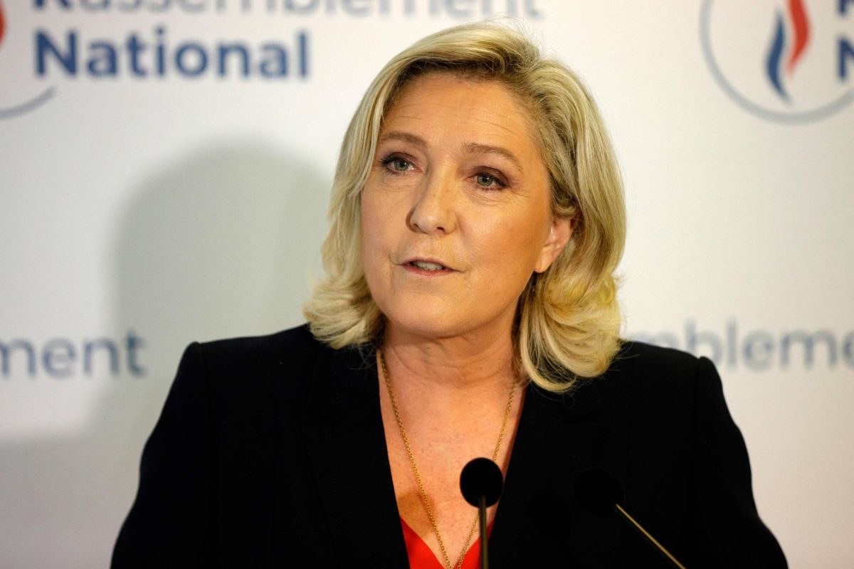 Le Pen dénonce 
