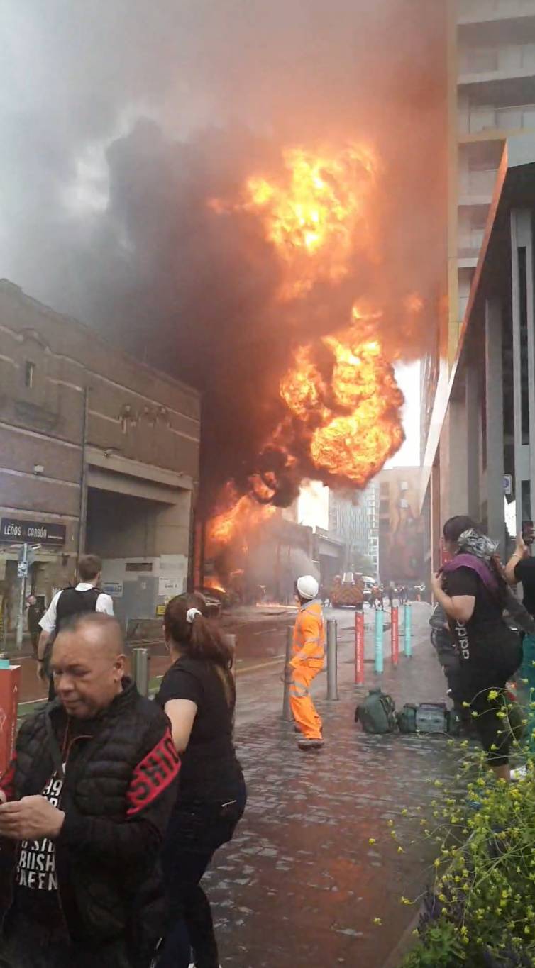 Spectaculaire incendie dans le centre de Londres