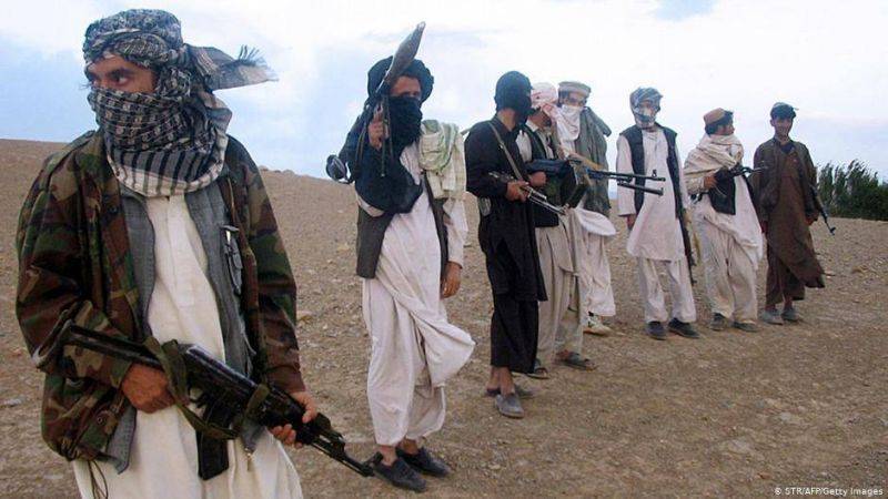 Les talibans disent contrôler 85% du territoire, dont une partie des frontières