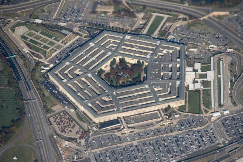 Le Pentagone annule le mégacontrat de 