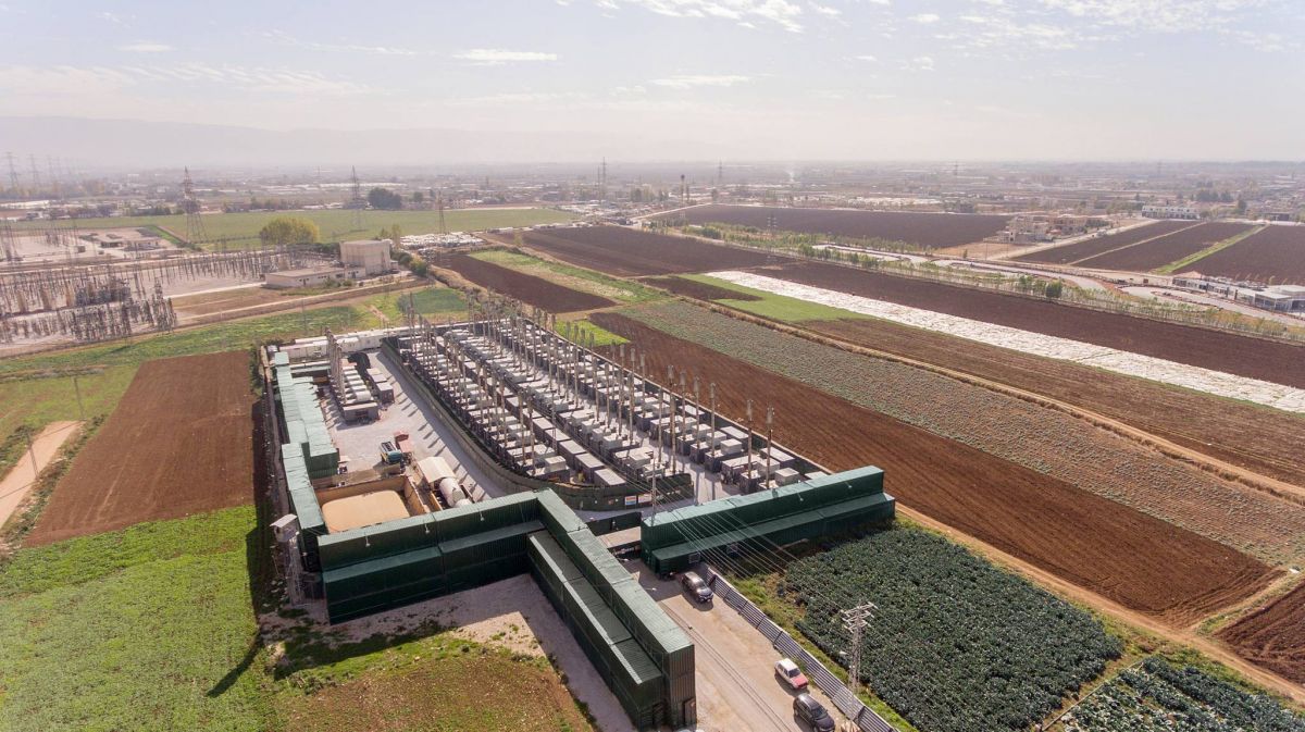 Électricité de Zahlé, which until now has provided 24/7 electricity in Zahle and surrounding villages, announced that it is rationing power for industrial customers and asked customers to conserve energy to avoid power cuts for residential users