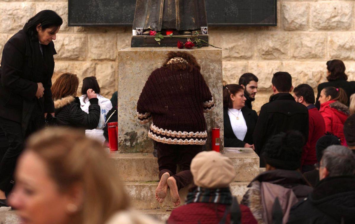 La « vertu » des reliques de saint Charbel attire toujours les pèlerins à Annaya