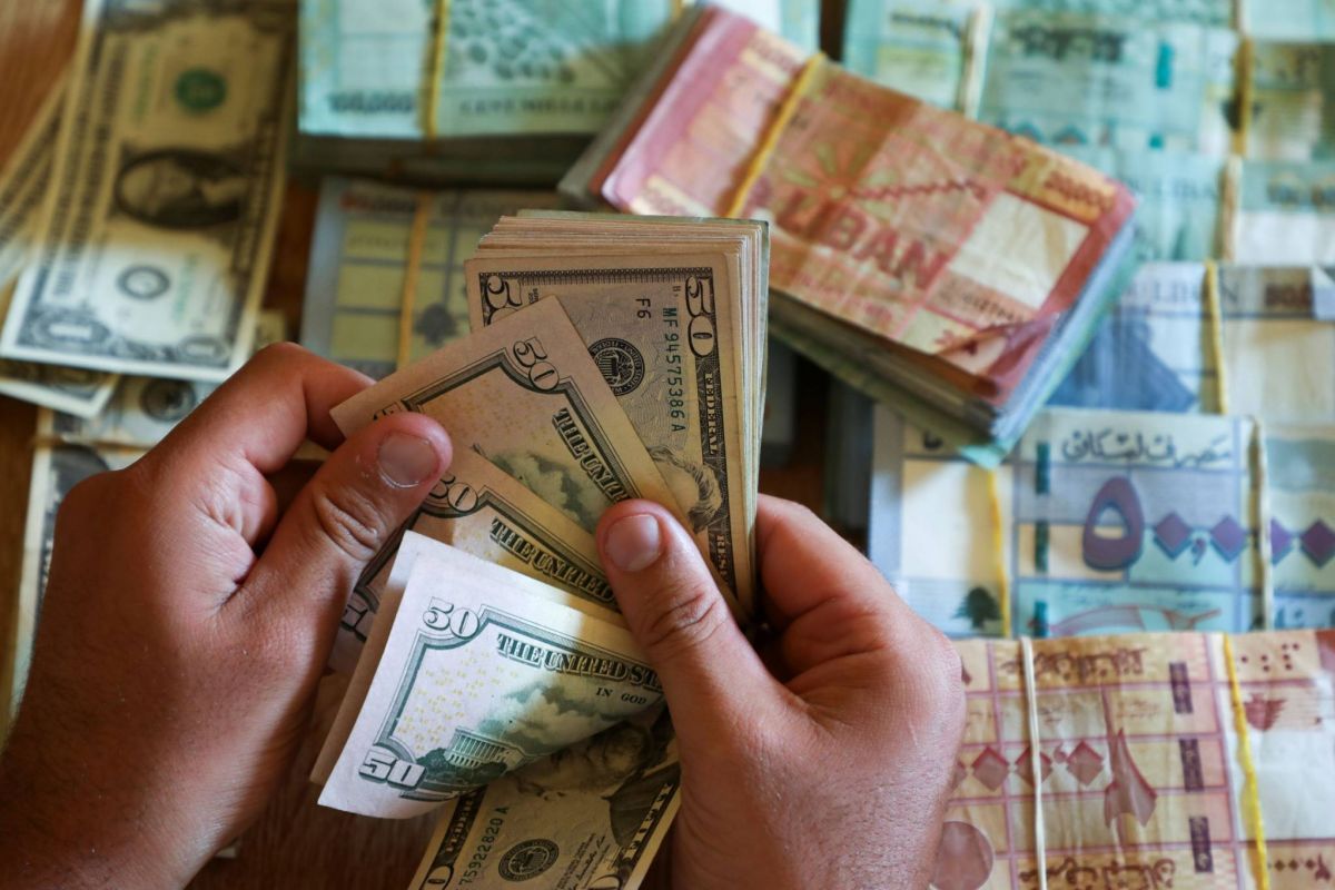 Le dollar à 24.000 LL sur le marché parallèle, un nouveau record