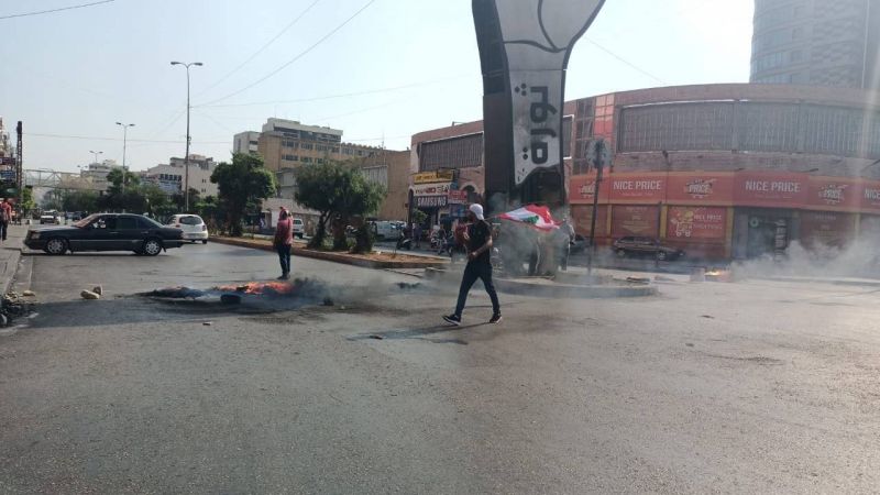 At least 30 protesters have been wounded in clashes that erupted on Friday between the Lebanese Army and demonstrators in Tripoli’s Jabal Mohsen area, the Lebanese Red Cross told L’Orient Le Jour.