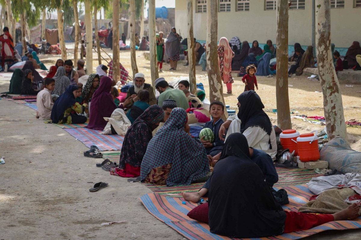 Les habitants des faubourgs afghans affluent à Kandahar