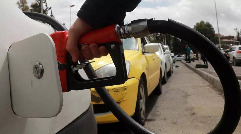 Le pétrole baisse malgré des tensions dans le Golfe