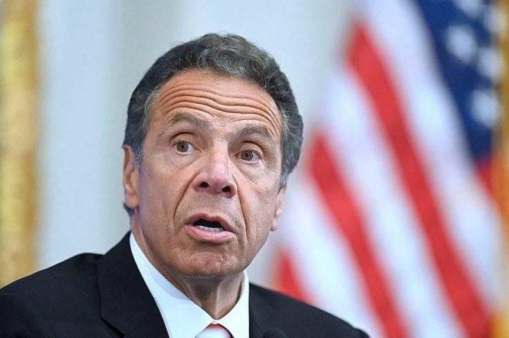 Accablé par une enquête pour harcèlement sexuel, le gouverneur de New York de plus en plus fragilisé