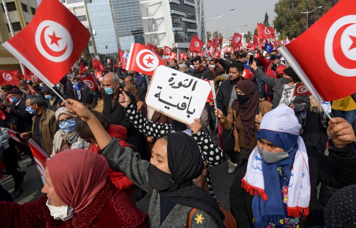 A Tunis, les islamo-conservateurs d'Ennahdha pointés du doigt