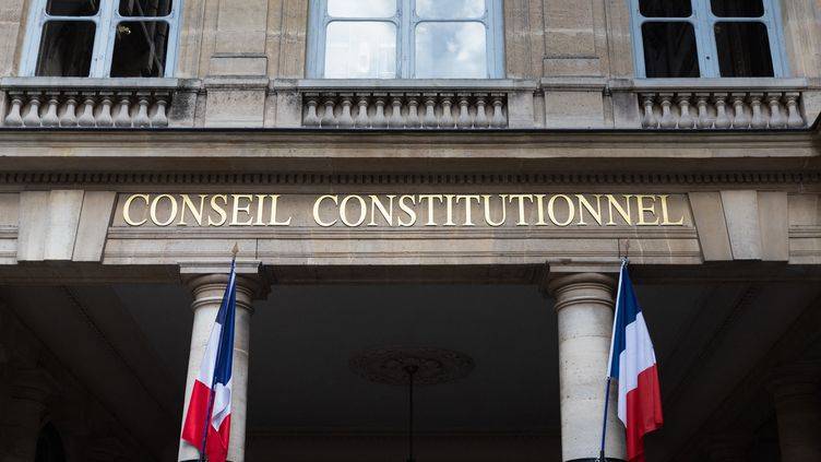 Le Conseil constitutionnel valide le pass sanitaire et la vaccination obligatoire des soignants