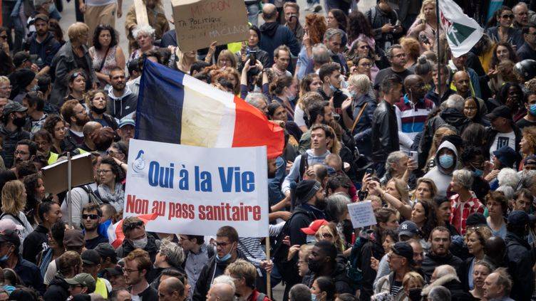 Inquiétude en Chine et manifestations en France