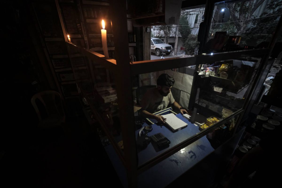 Several hospitals risk losing power “within hours,” syndicate says Several hospitals risk losing power “within hours,” syndicate says