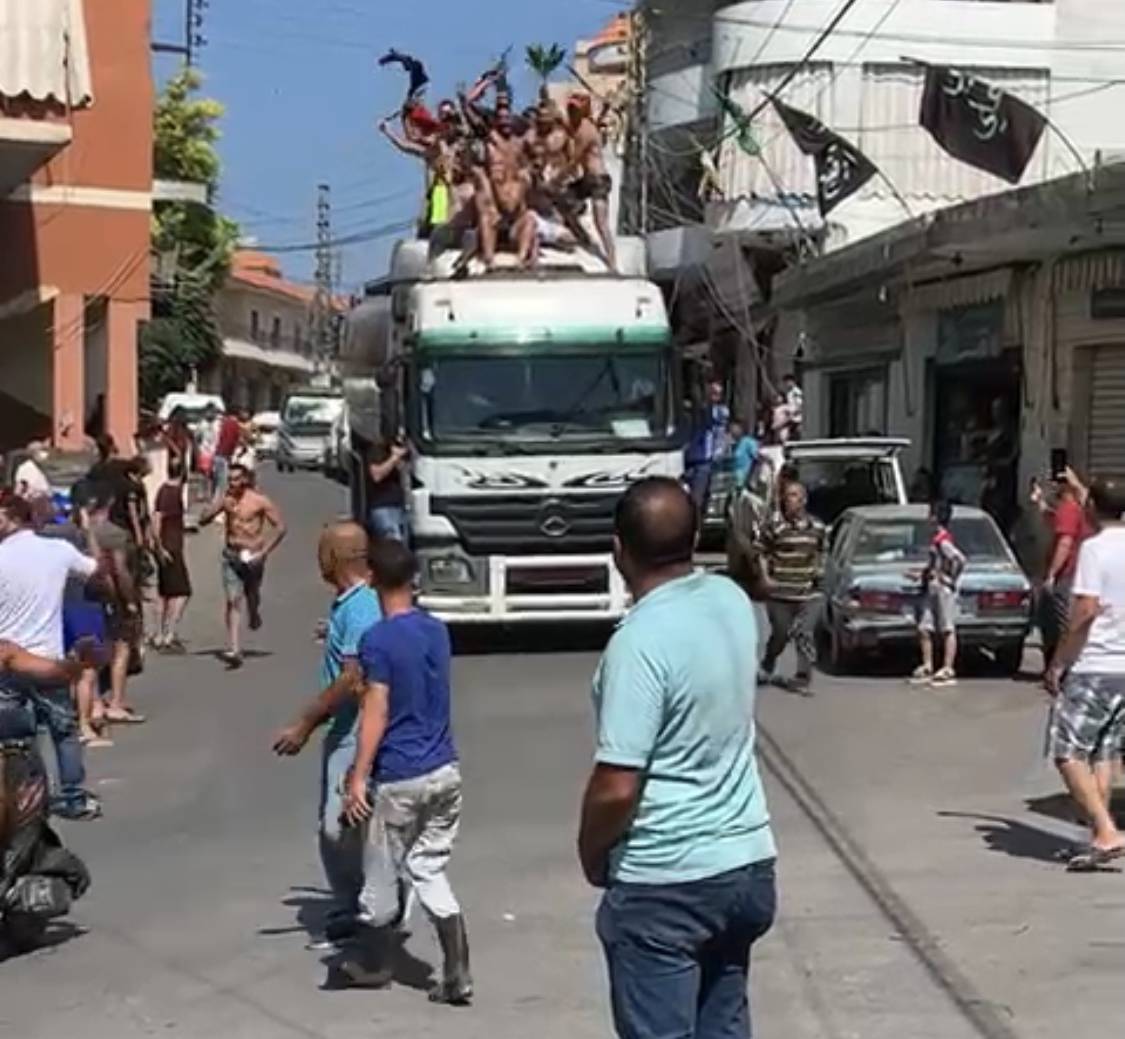 Détournements de camions-citernes, coupures de routes... La colère des Libanais explose
