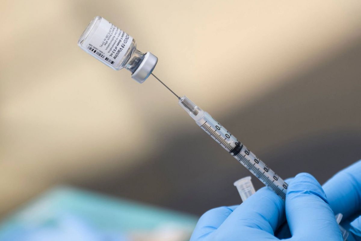 Les États-Unis autorisent pleinement le vaccin anti-Covid de Pfizer