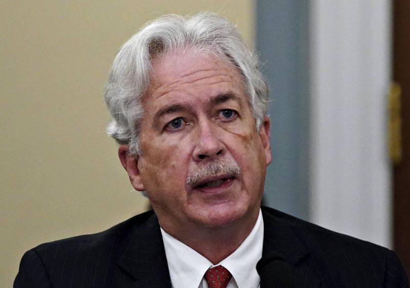 Le patron de la CIA a rencontré à Kaboul le cofondateur des talibans, selon la presse