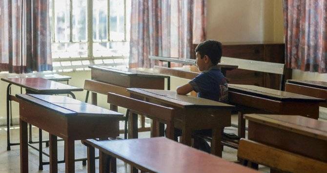 Pursuing education in Lebanon in the midst of a financial crisis, power outages and internet disruptions Pursuing education in Lebanon in the midst of a financial crisis, power outages and internet disruptions