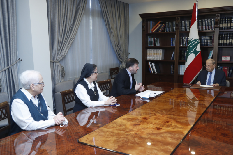 Année scolaire : Aoun appelle à un effort conjoint entre les écoles et l'Etat