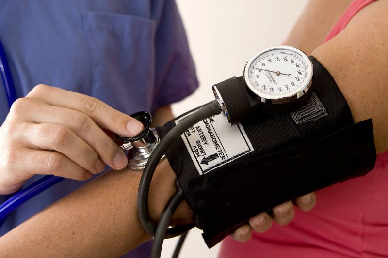 Plus de la moitié des personnes atteintes d’hypertension ne sont pas traitées, affirme l’OMS