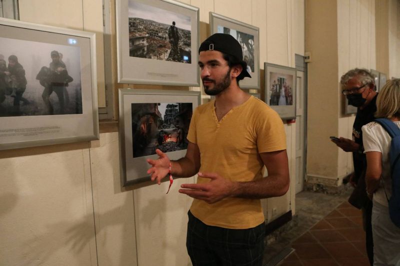 Dix ans de guerre et une génération de photojournalistes en Syrie