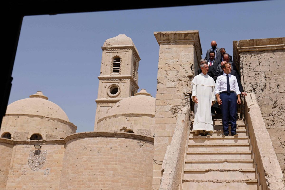 Macron à Mossoul, ancien bastion de l'EI, où la reconstruction tarde