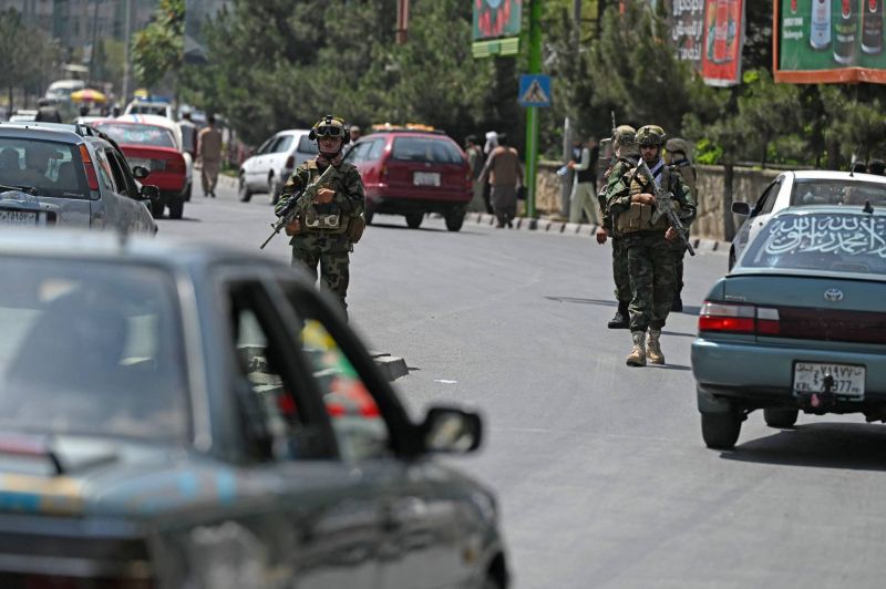 Explosion à Kaboul, due à un tir de roquette