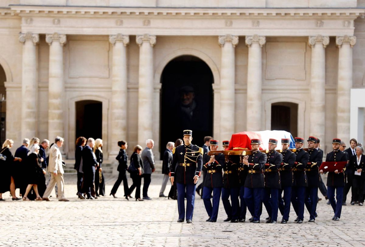 La France dit adieu à Belmondo, son 