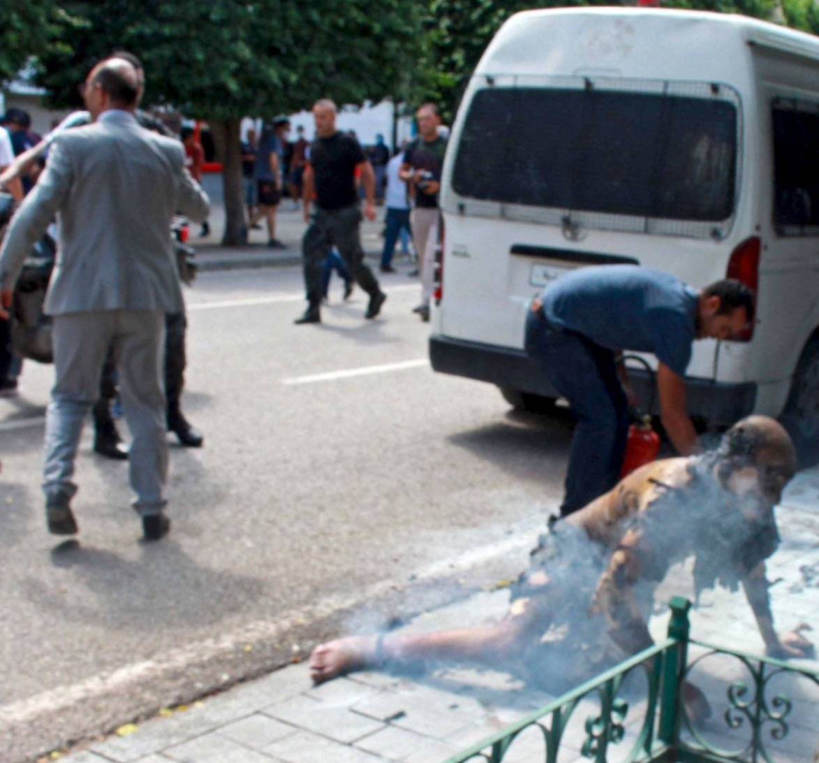 Un homme se tue en s'immolant par le feu en plein Tunis