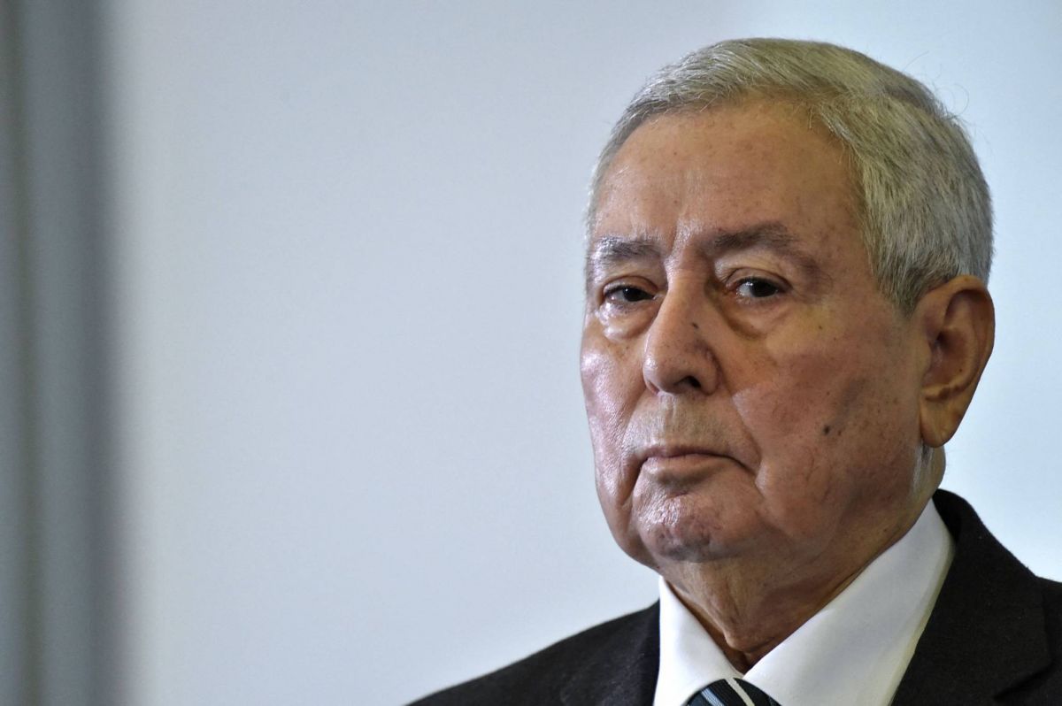 Décès de l'ex-président par intérim Abdelkader Bensalah