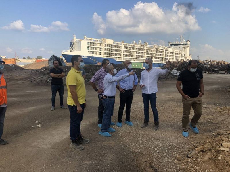 Nasser Yassine inspecte les silos du port Nasser Yassine inspecte les silos du port