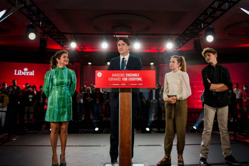 Une demi-victoire pour Trudeau, réélu mais toujours minoritaire