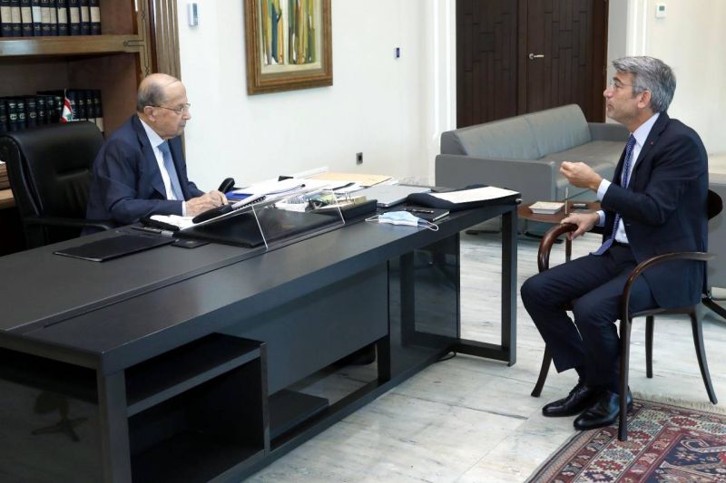 Le ministre Fayad discute avec Aoun de solutions à la crise de l'électricité