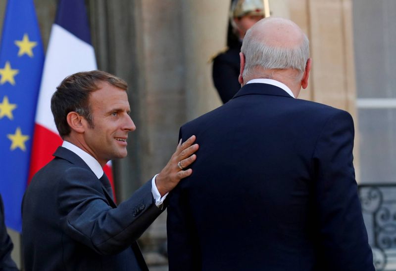 Devant Emmanuel Macron, Mikati s’engage solennellement à lancer les réformes