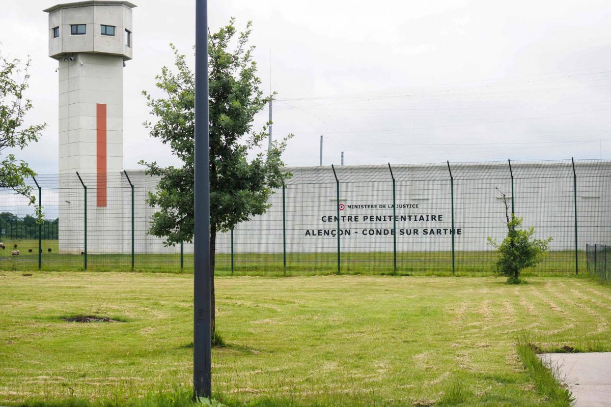 Prise d'otages dans une prison, une surveillante libérée