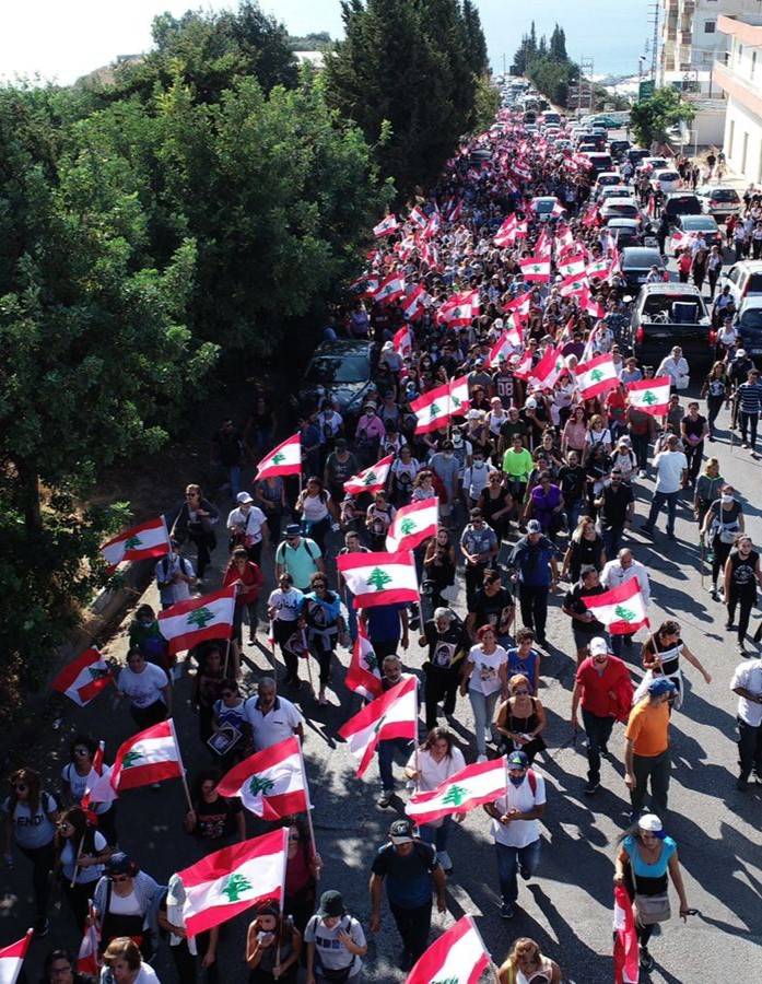 La route Jbeil-Annaya rassemble ce que la politique a divisé La route Jbeil-Annaya rassemble ce que la politique a divisé