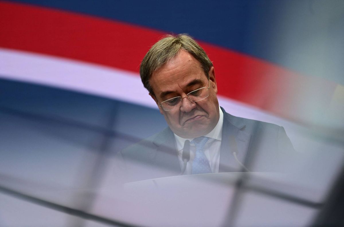 L’étau se resserre autour du chef de la CDU, lâché par ses alliés bavarois