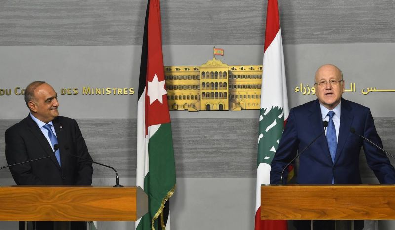 La Jordanie ne tardera pas à aider le Liban, assure son PM depuis Beyrouth