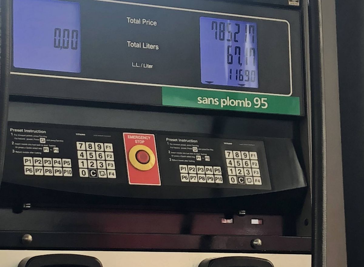 Les prix des carburants grimpent encore, les distributeurs toujours mécontents Les prix des carburants grimpent encore, les distributeurs toujours mécontents