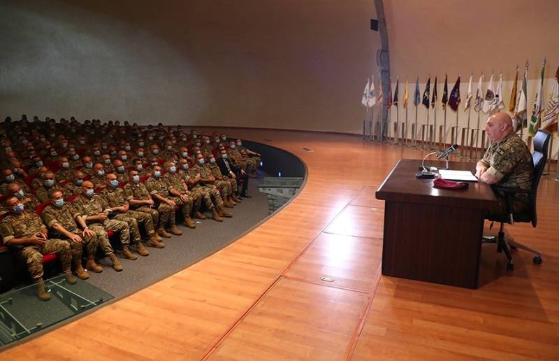 Joseph Aoun : Sans l'armée, les milices reprendraient le contrôle du pays Joseph Aoun : Sans l'armée, les milices reprendraient le contrôle du pays