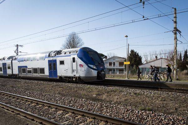 Décès de trois migrants percutés par un train