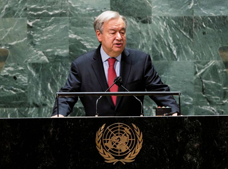 Le chef de l'ONU dénonce des promesses talibanes non tenues à l'égard des femmes