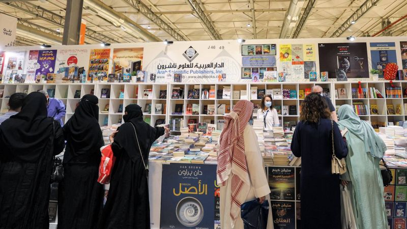 Au Salon du livre de Riyad, les tabous tombent et la censure s’allège