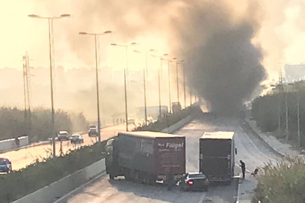 Routes coupées dans plusieurs régions contre la flambée des prix des carburants