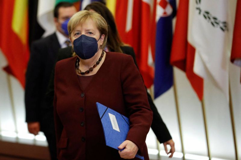 Pluie d’hommages pour Angela Merkel lors d’un sommet européen aux allures d’adieux