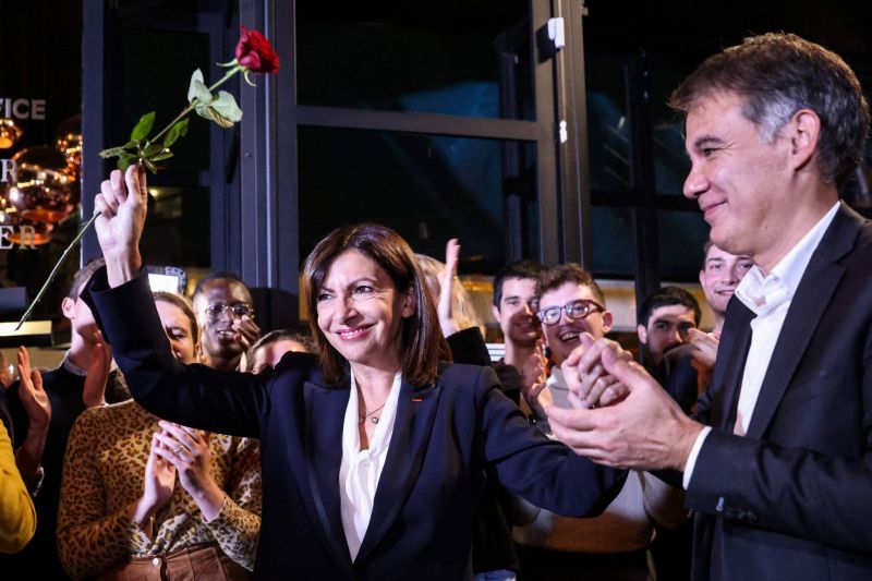 La maire de Paris Anne Hidalgo investie candidate à la présidentielle