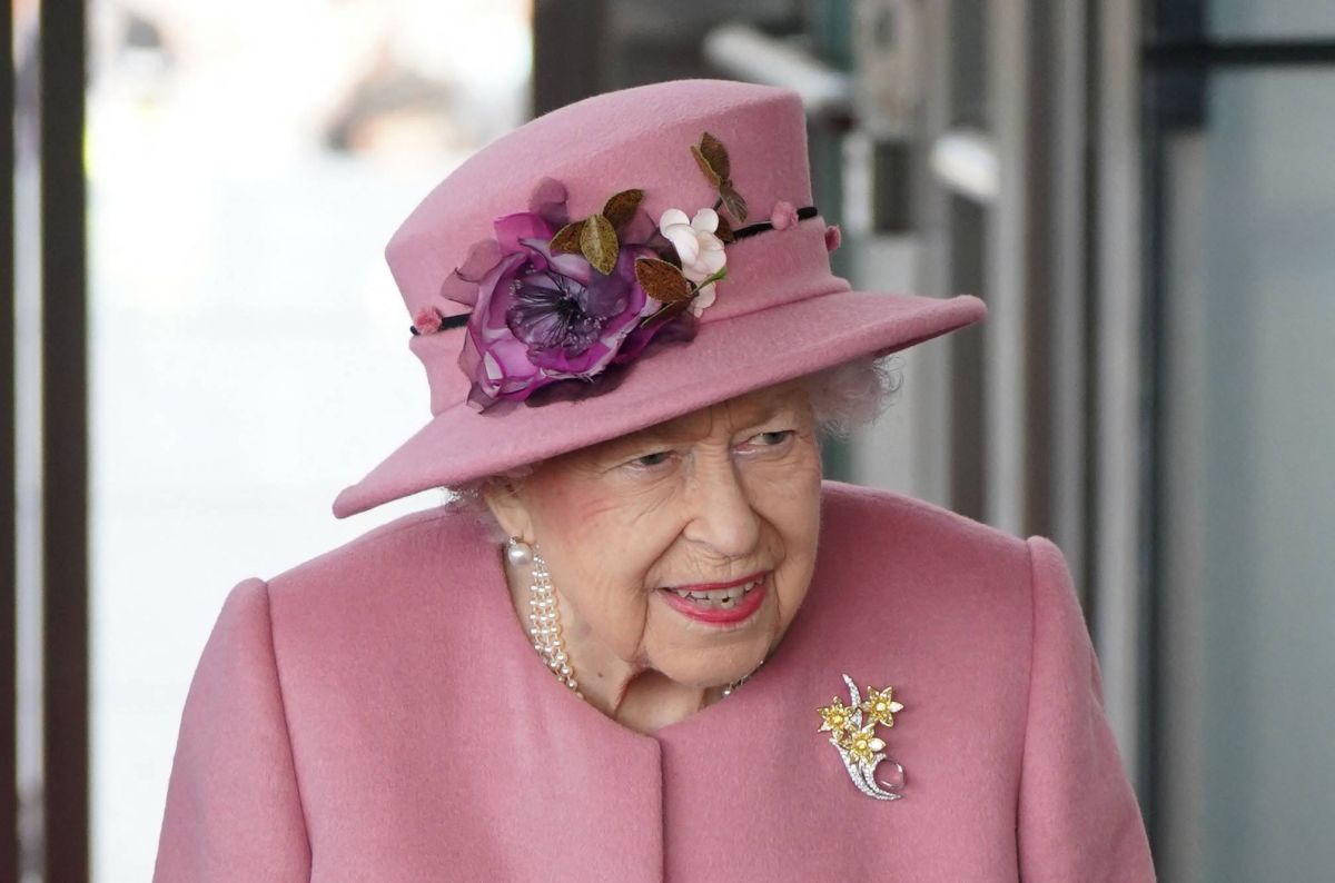 La reine Elizabeth II accepte 