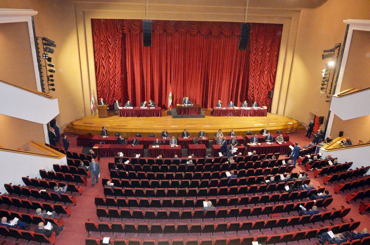 MPs vote to move legislative elections up to March during first meeting of Parliament’s regular session MPs vote to move legislative elections up to March during first meeting of Parliament’s regular session