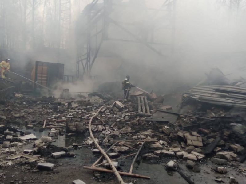 Seize morts dans l'incendie d'une usine d'explosifs