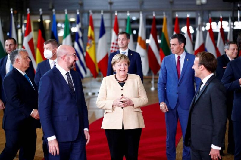 Pluie d'hommages pour Angela Merkel lors d'un sommet européen aux allures d'adieu